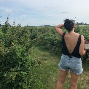 Meet your Posher, Denise